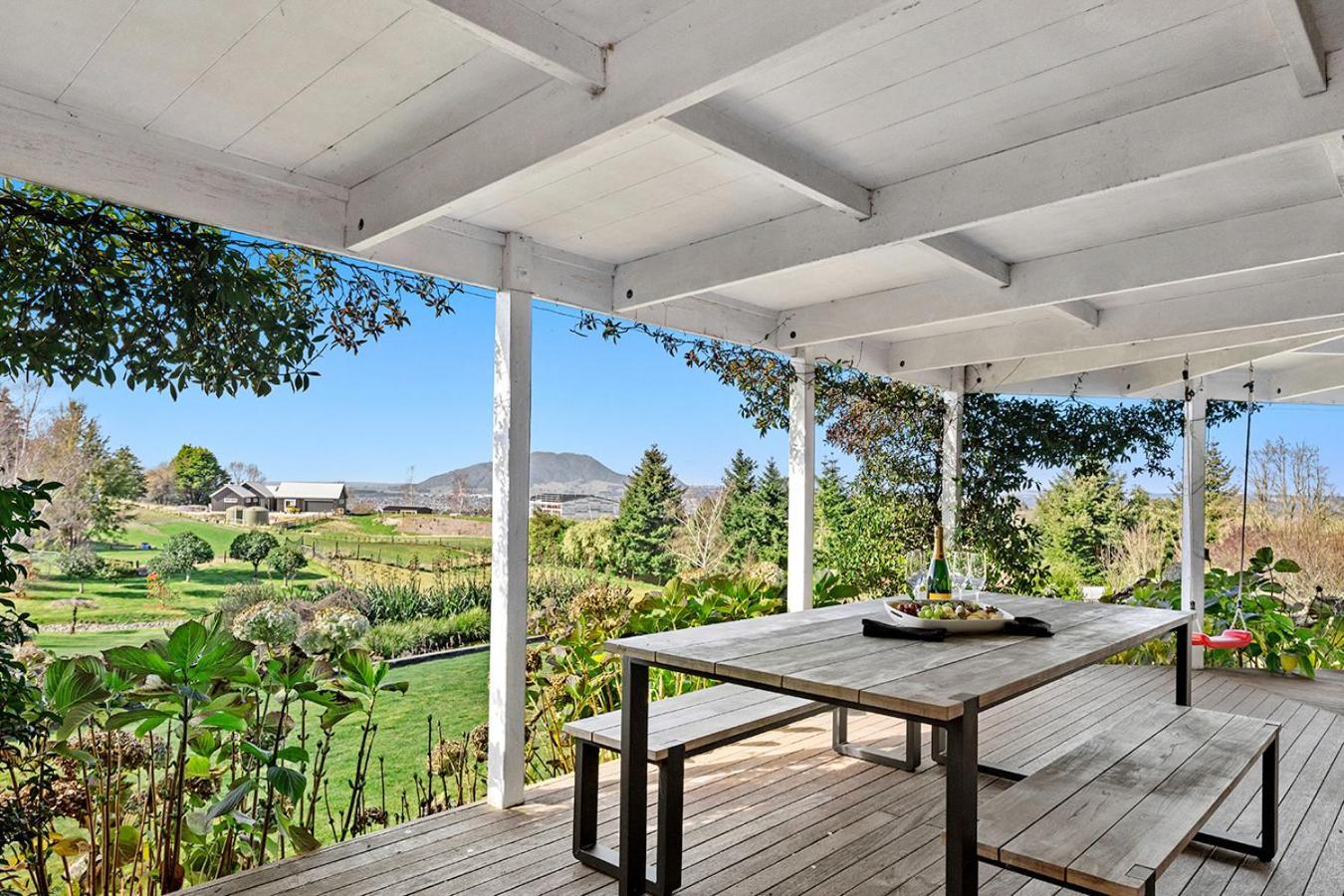 Mountviews Lodge Taupo Exteriér fotografie