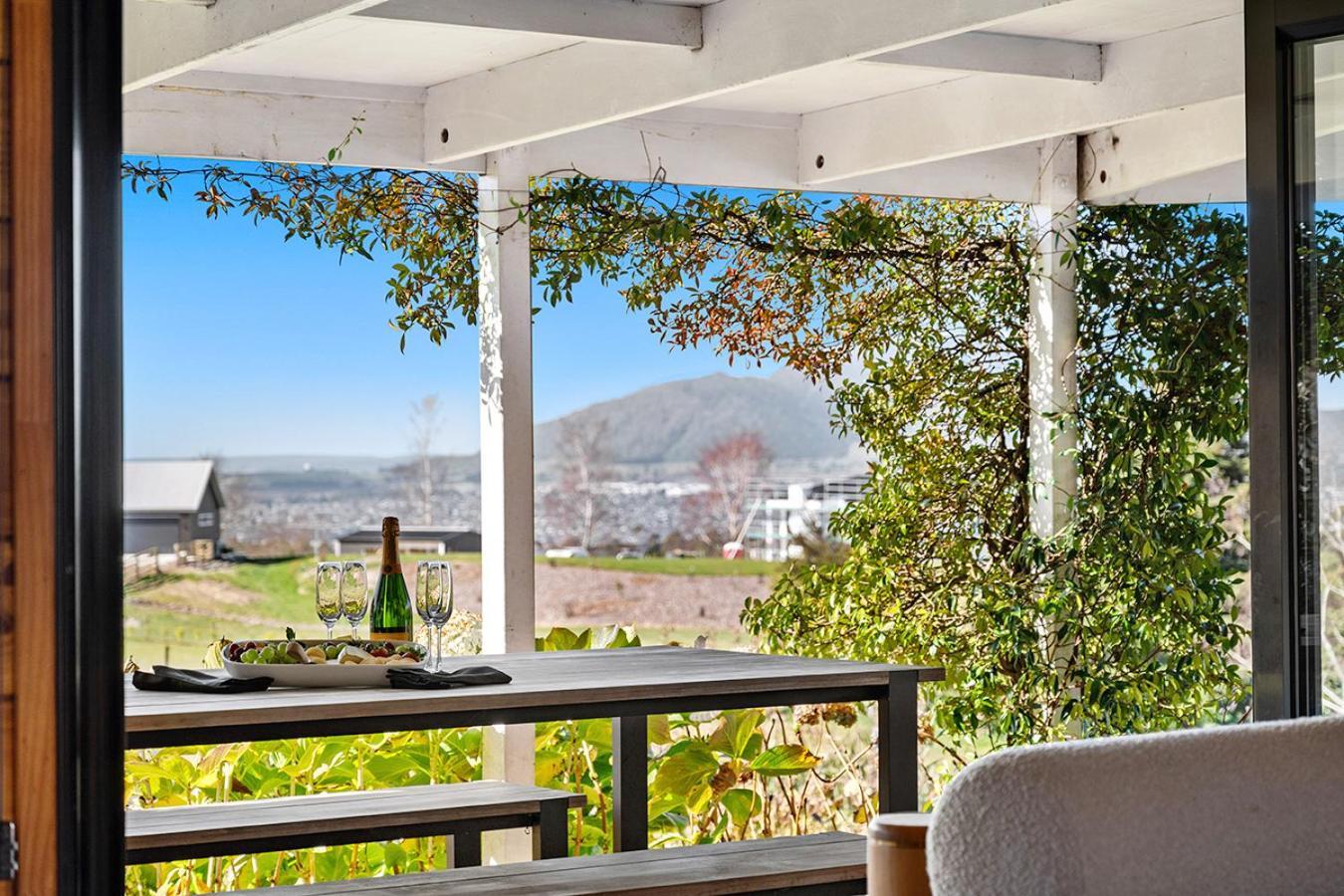 Mountviews Lodge Taupo Exteriér fotografie